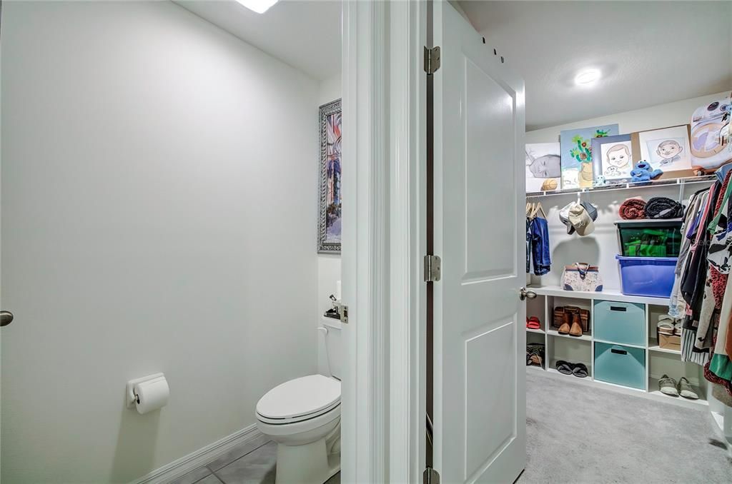 For Rent: $2,250 (4 beds, 2 baths, 1812 Square Feet)