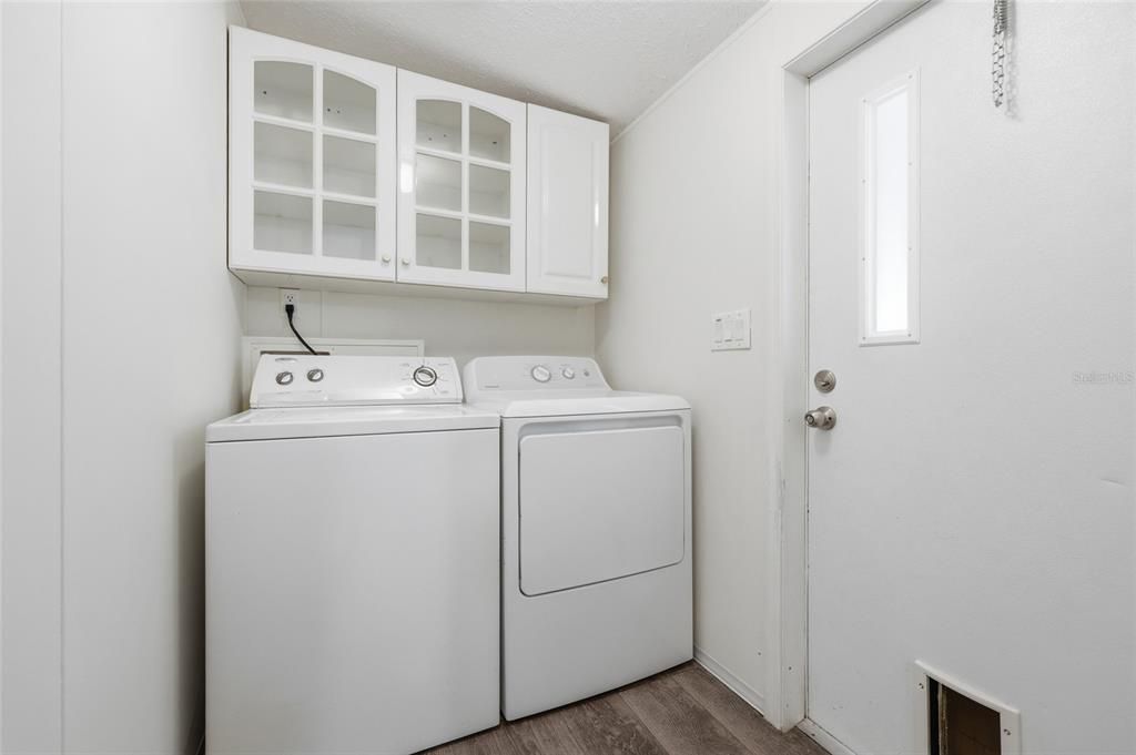 For Sale: $217,000 (3 beds, 2 baths, 1080 Square Feet)