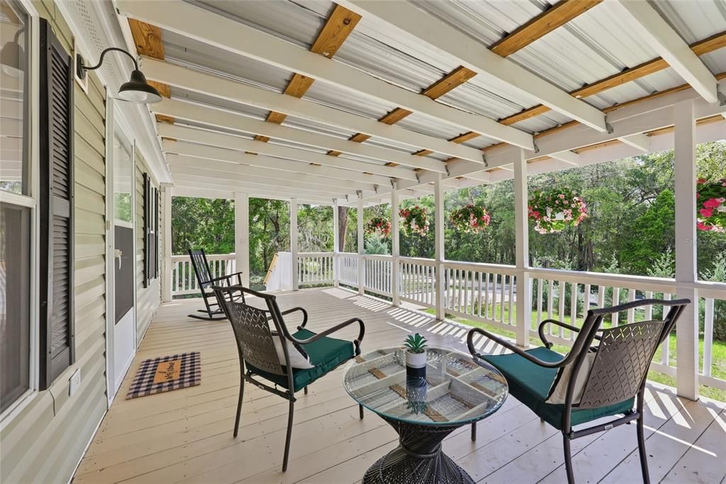 For Sale: $217,000 (3 beds, 2 baths, 1080 Square Feet)