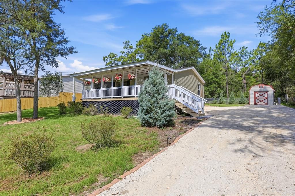 For Sale: $217,000 (3 beds, 2 baths, 1080 Square Feet)