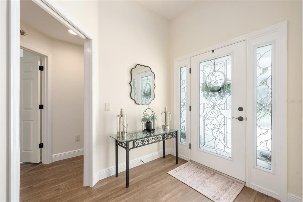 For Sale: $425,000 (3 beds, 2 baths, 1888 Square Feet)