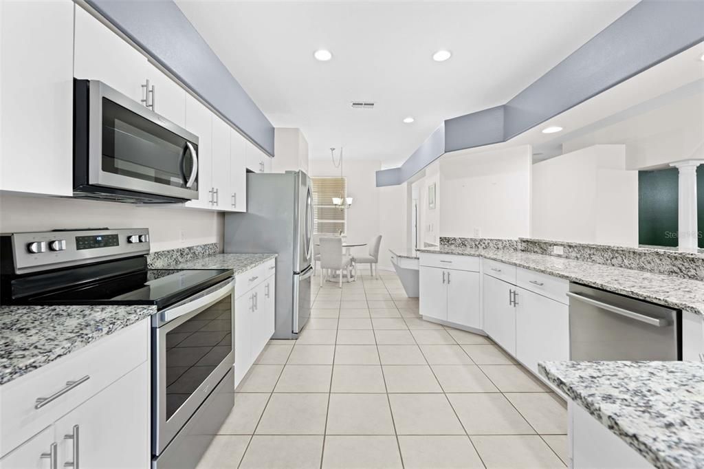 En Venta: $315,000 (2 camas, 2 baños, 1958 Pies cuadrados)