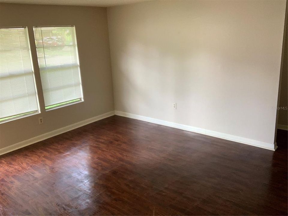 For Rent: $1,225 (2 beds, 1 baths, 764 Square Feet)