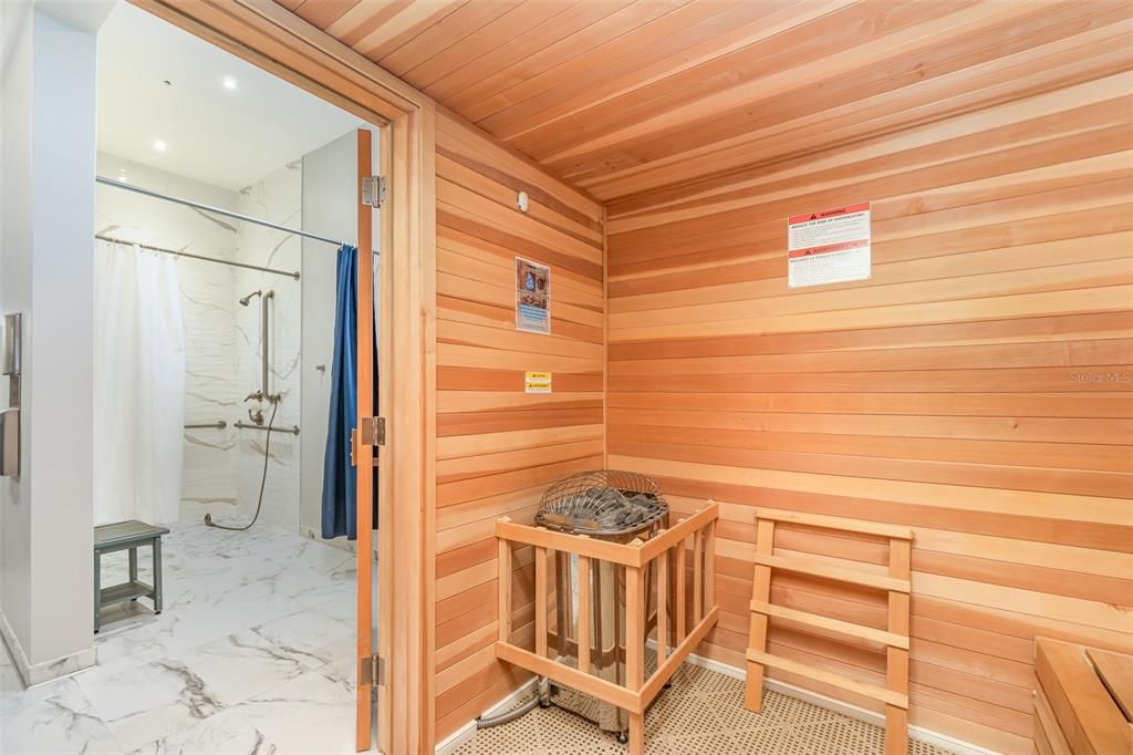 For Sale: $349,000 (2 beds, 2 baths, 1355 Square Feet)