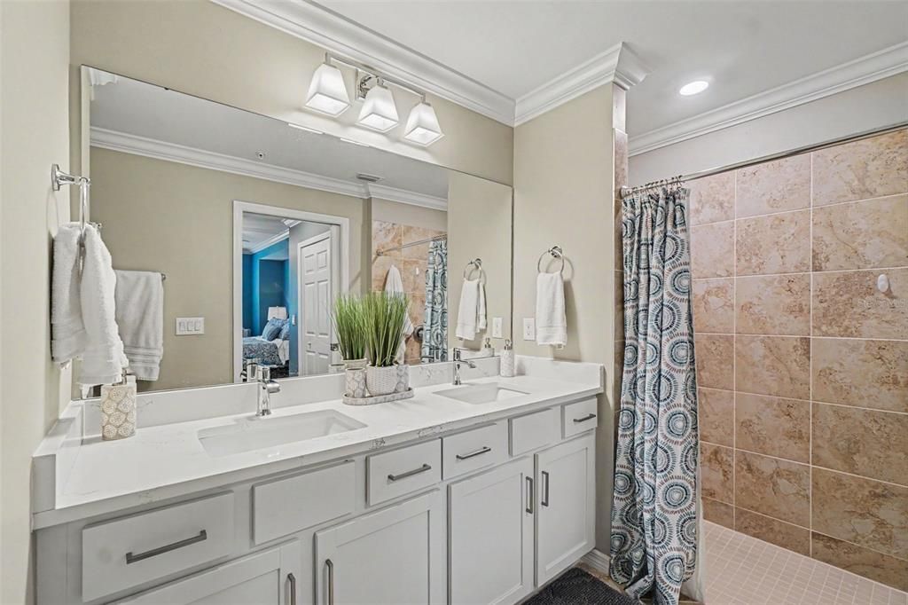 For Sale: $349,000 (2 beds, 2 baths, 1355 Square Feet)