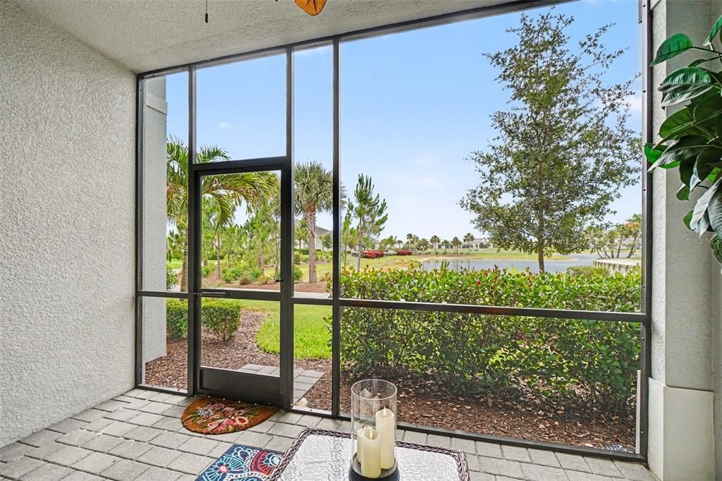 For Sale: $349,000 (2 beds, 2 baths, 1355 Square Feet)
