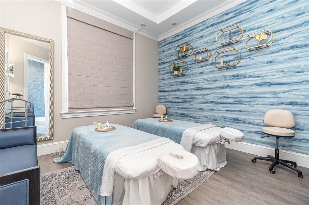 For Sale: $349,000 (2 beds, 2 baths, 1355 Square Feet)
