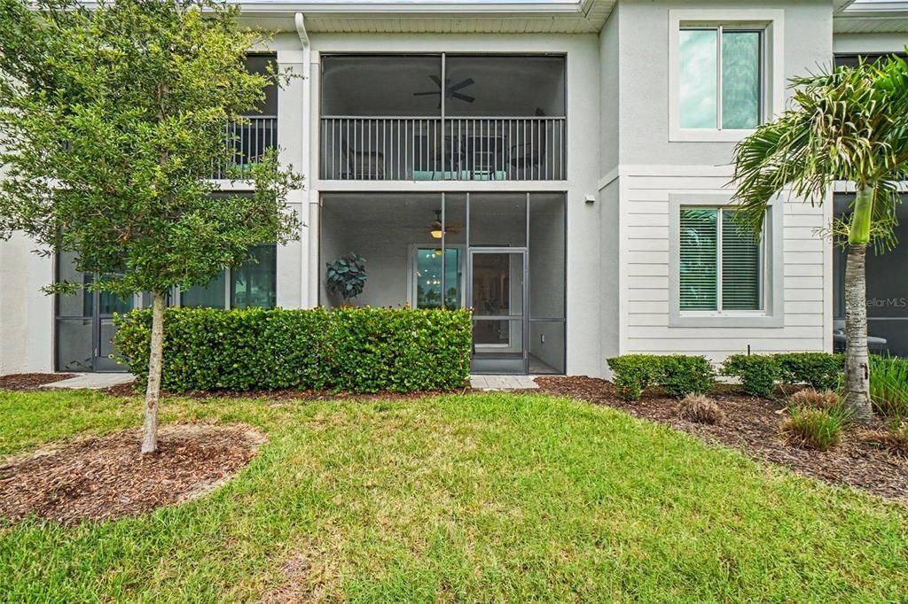 For Sale: $349,000 (2 beds, 2 baths, 1355 Square Feet)