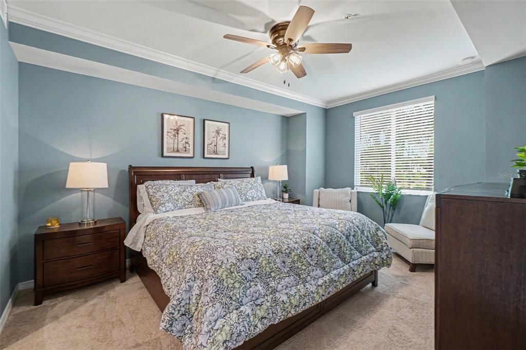For Sale: $349,000 (2 beds, 2 baths, 1355 Square Feet)