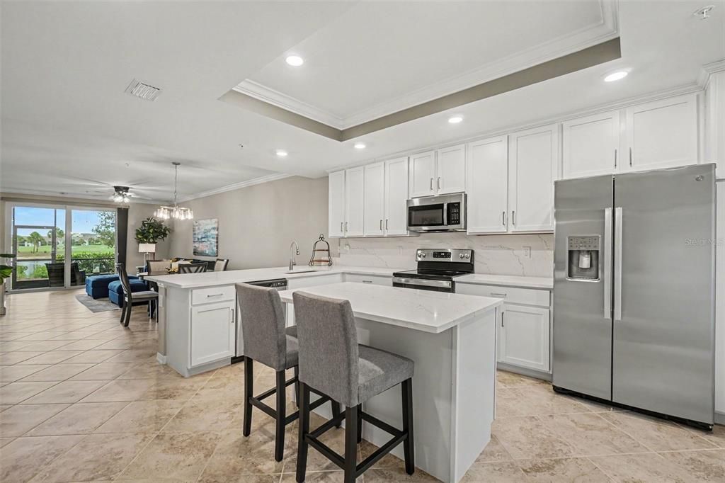 For Sale: $349,000 (2 beds, 2 baths, 1355 Square Feet)