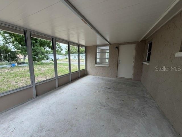 For Rent: $1,550 (2 beds, 1 baths, 936 Square Feet)