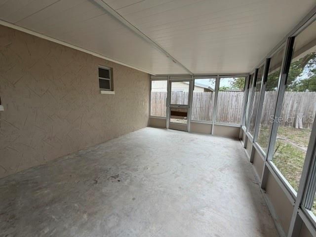 For Rent: $1,550 (2 beds, 1 baths, 936 Square Feet)