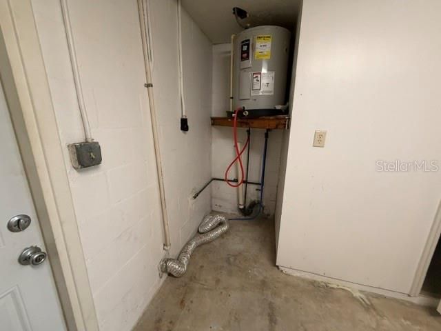 For Rent: $1,550 (2 beds, 1 baths, 936 Square Feet)