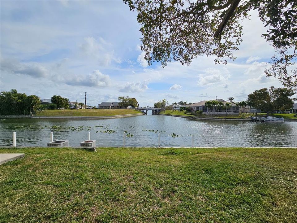 For Rent: $1,600 (2 beds, 2 baths, 1265 Square Feet)