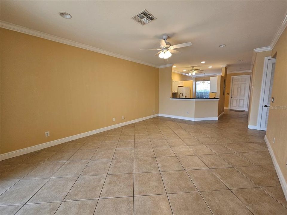 For Rent: $1,600 (2 beds, 2 baths, 1265 Square Feet)