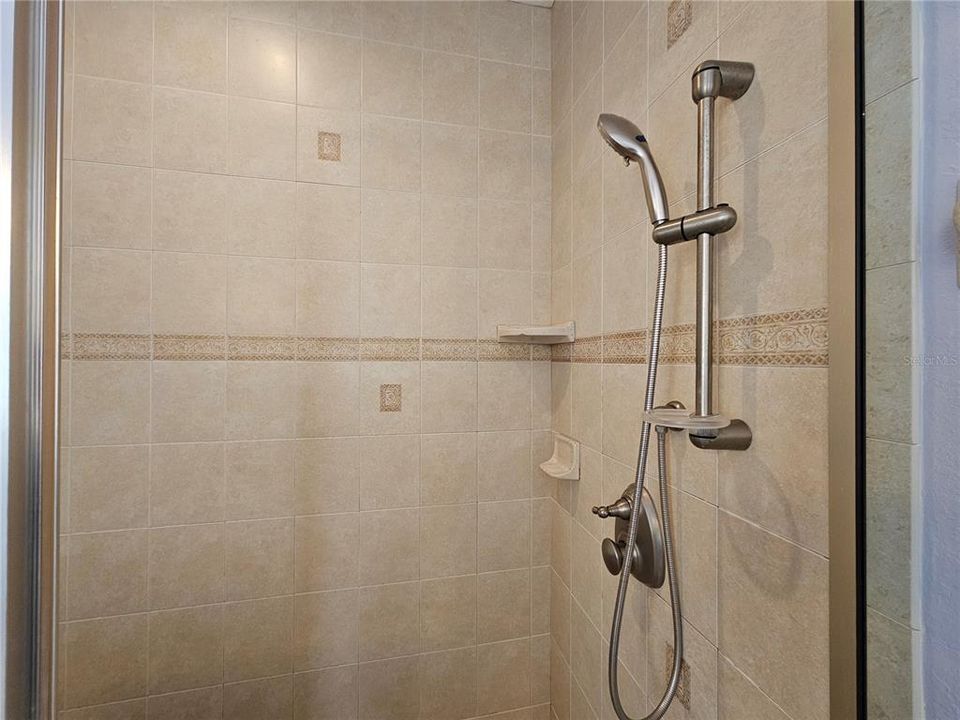 For Rent: $1,600 (2 beds, 2 baths, 1265 Square Feet)