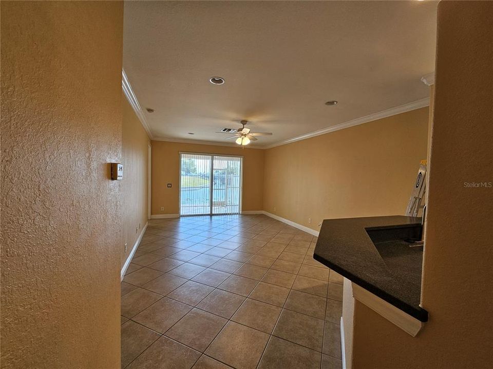 For Rent: $1,600 (2 beds, 2 baths, 1265 Square Feet)