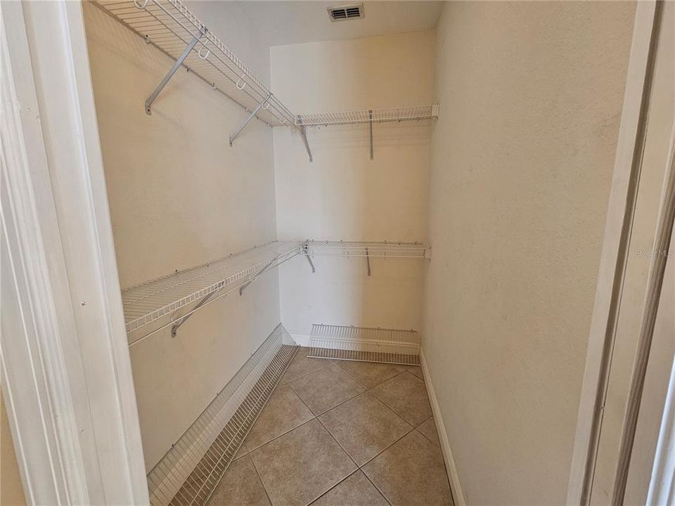 For Rent: $1,600 (2 beds, 2 baths, 1265 Square Feet)