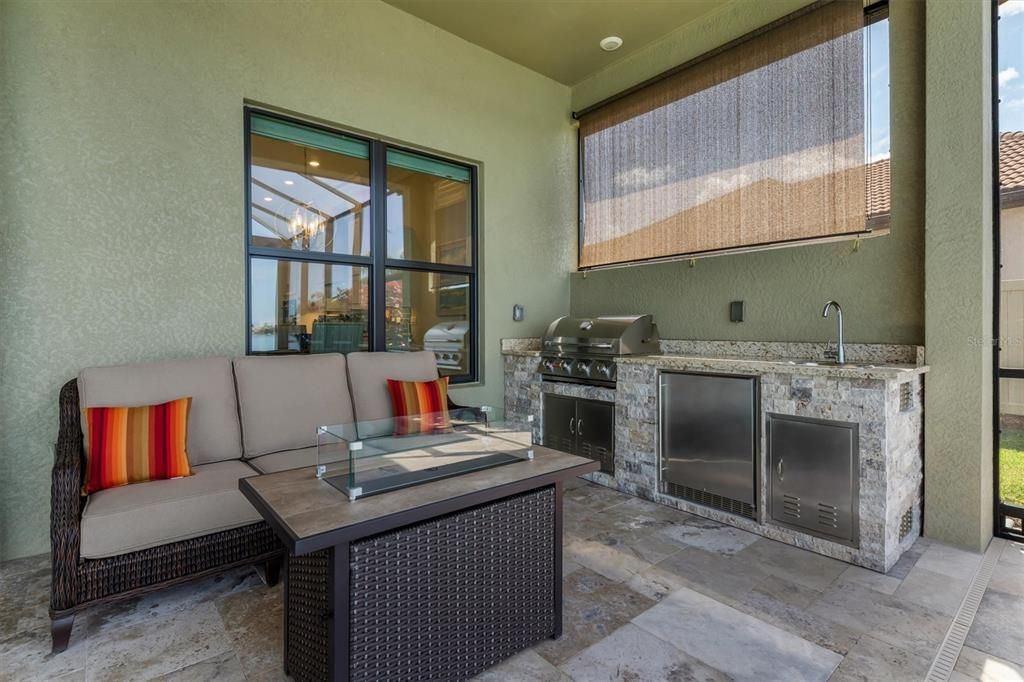 En Venta: $1,300,000 (3 camas, 3 baños, 2779 Pies cuadrados)