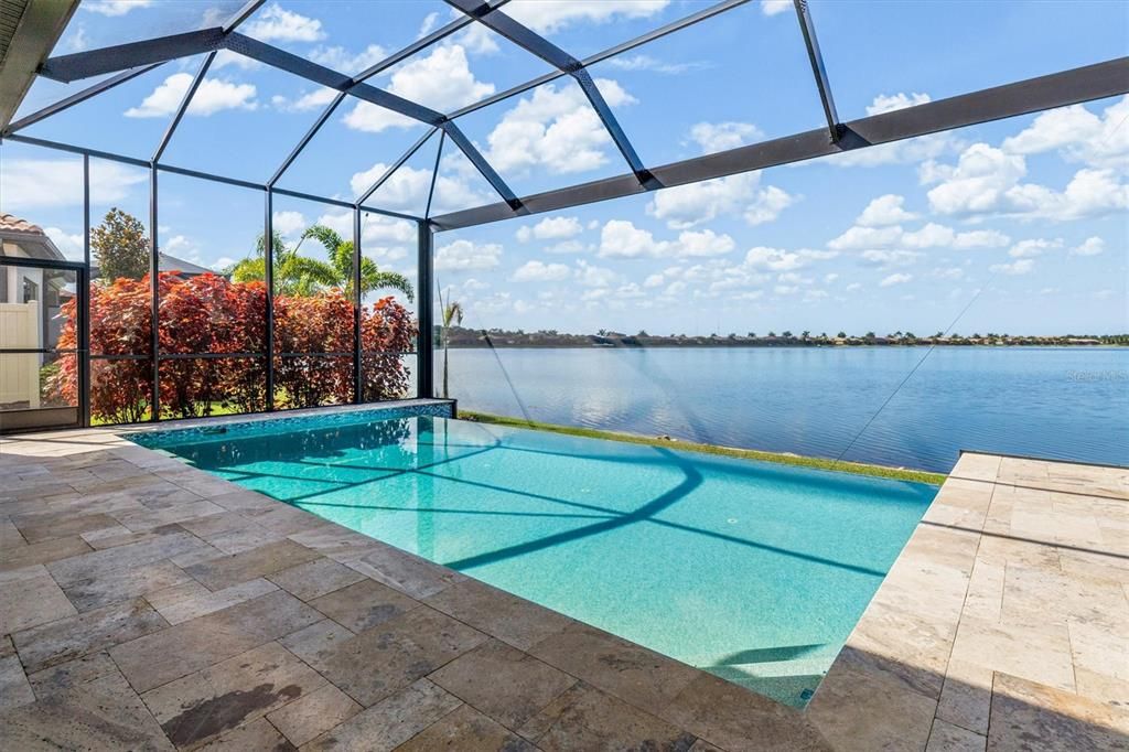 En Venta: $1,300,000 (3 camas, 3 baños, 2779 Pies cuadrados)