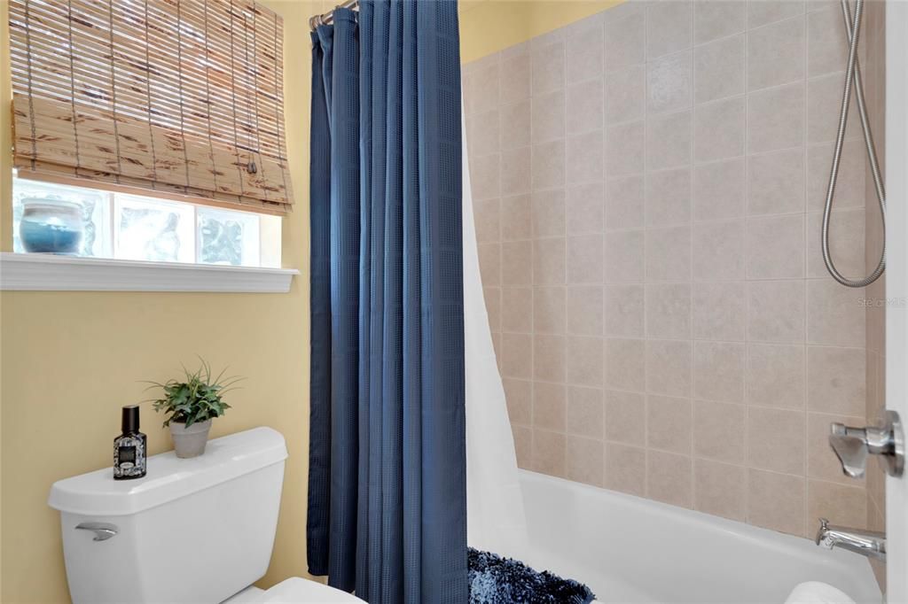 For Sale: $875,000 (5 beds, 4 baths, 2965 Square Feet)