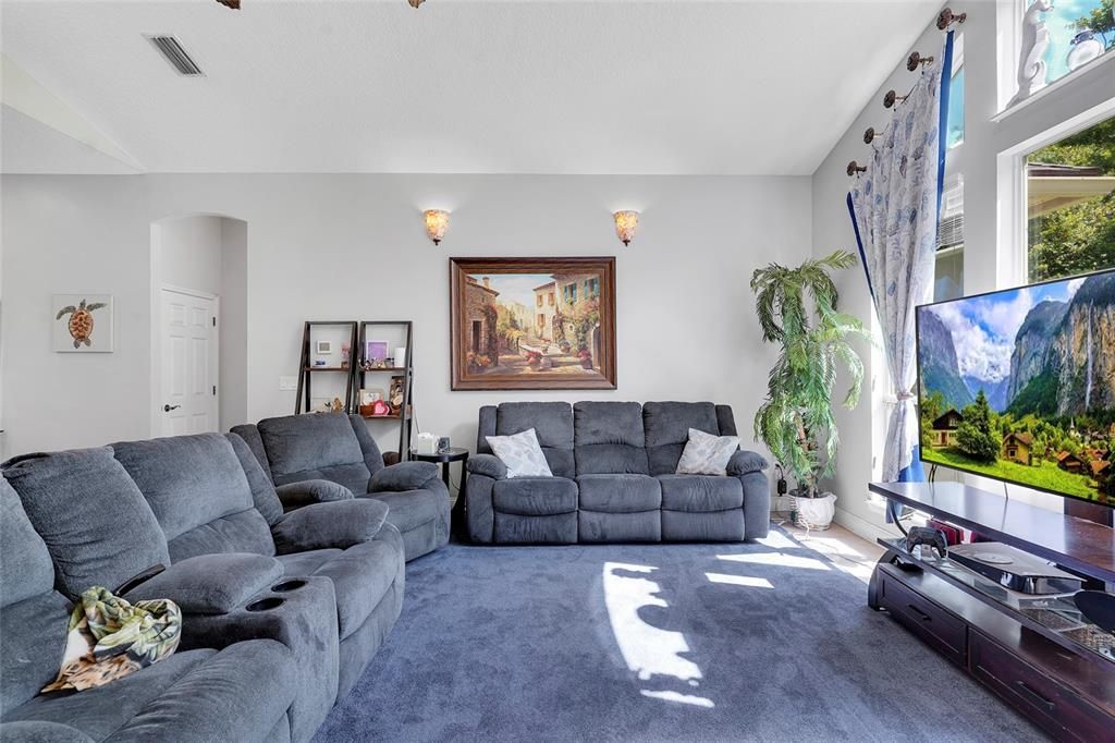 For Sale: $875,000 (5 beds, 4 baths, 2965 Square Feet)