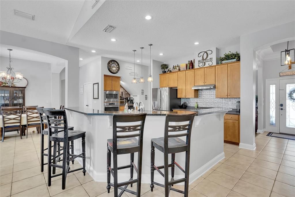 For Sale: $875,000 (5 beds, 4 baths, 2965 Square Feet)