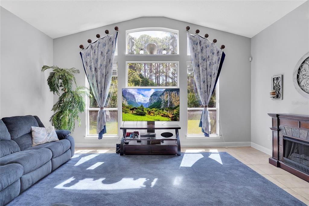 For Sale: $875,000 (5 beds, 4 baths, 2965 Square Feet)
