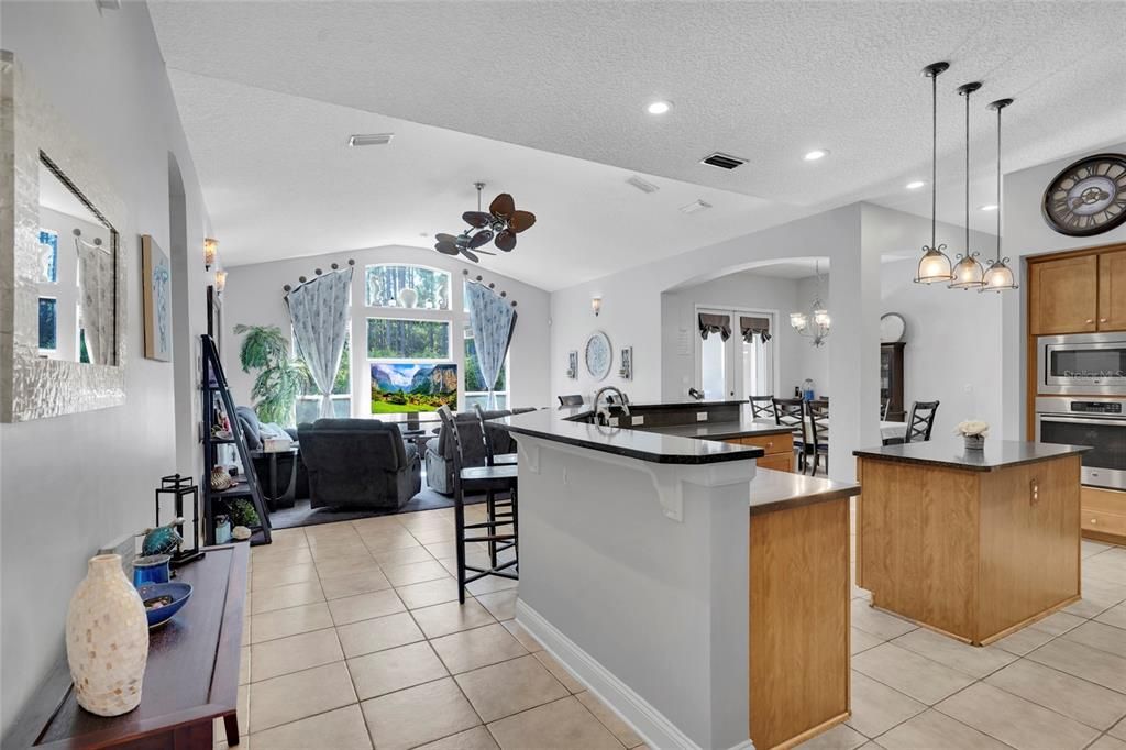 For Sale: $875,000 (5 beds, 4 baths, 2965 Square Feet)