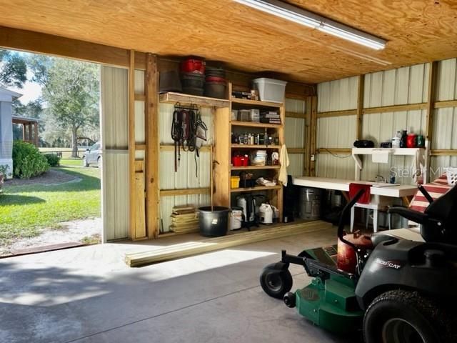 For Sale: $285,000 (2 beds, 1 baths, 956 Square Feet)