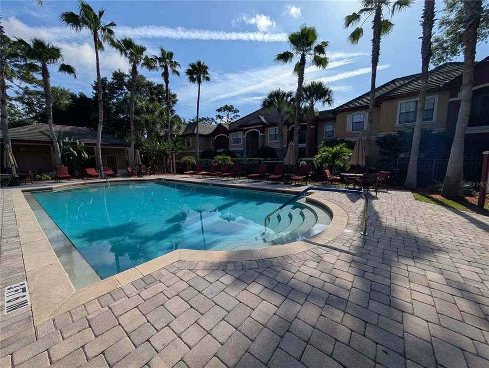 For Rent: $2,500 (2 beds, 2 baths, 1034 Square Feet)