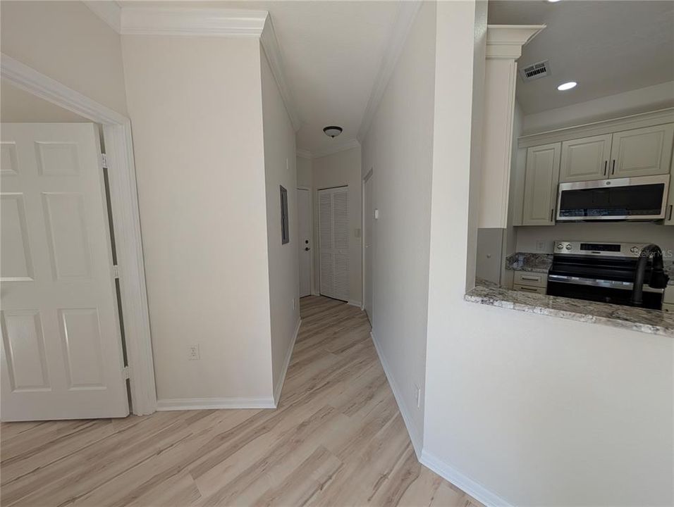 For Rent: $2,500 (2 beds, 2 baths, 1034 Square Feet)