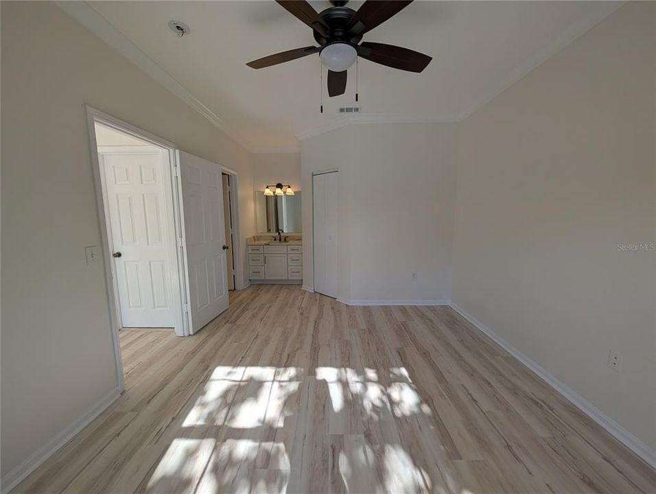 For Rent: $2,500 (2 beds, 2 baths, 1034 Square Feet)