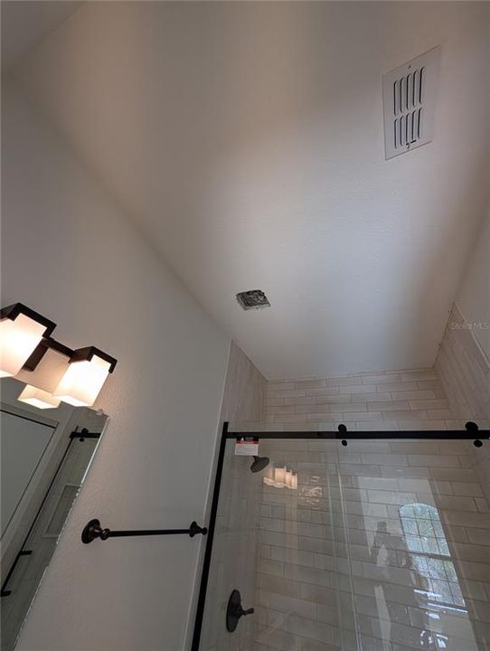 For Rent: $2,500 (2 beds, 2 baths, 1034 Square Feet)