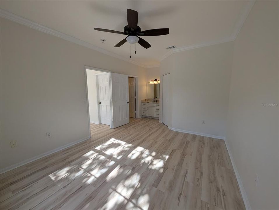 For Rent: $2,500 (2 beds, 2 baths, 1034 Square Feet)