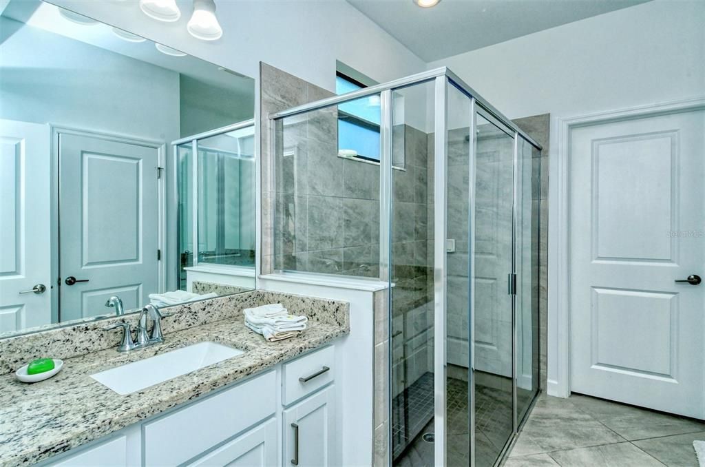 En Venta: $376,500 (2 camas, 2 baños, 1557 Pies cuadrados)