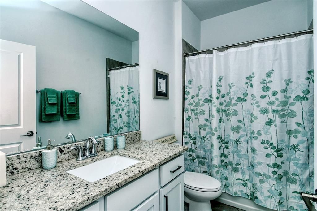 En Venta: $376,500 (2 camas, 2 baños, 1557 Pies cuadrados)