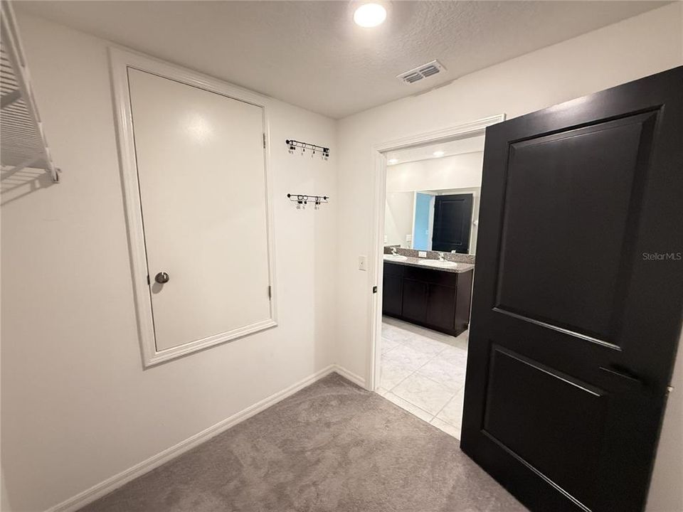 В аренду: $2,250 (3 спален, 2 ванн, 1561 Квадратных фут)