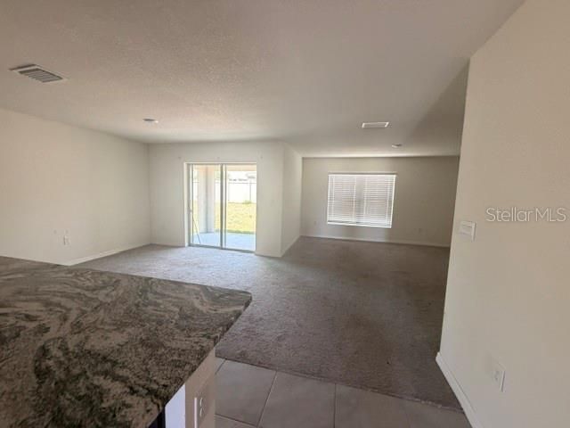 En Venta: $250,000 (3 camas, 2 baños, 1827 Pies cuadrados)
