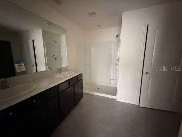 En Venta: $250,000 (3 camas, 2 baños, 1827 Pies cuadrados)