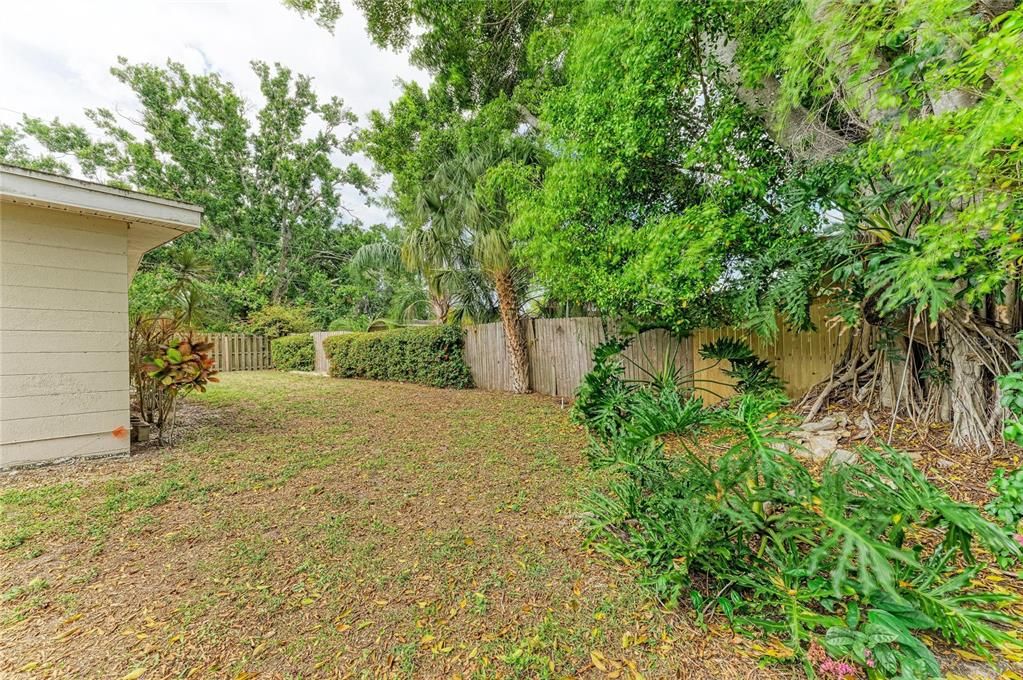 En Venta: $465,000 (4 camas, 3 baños, 1694 Pies cuadrados)