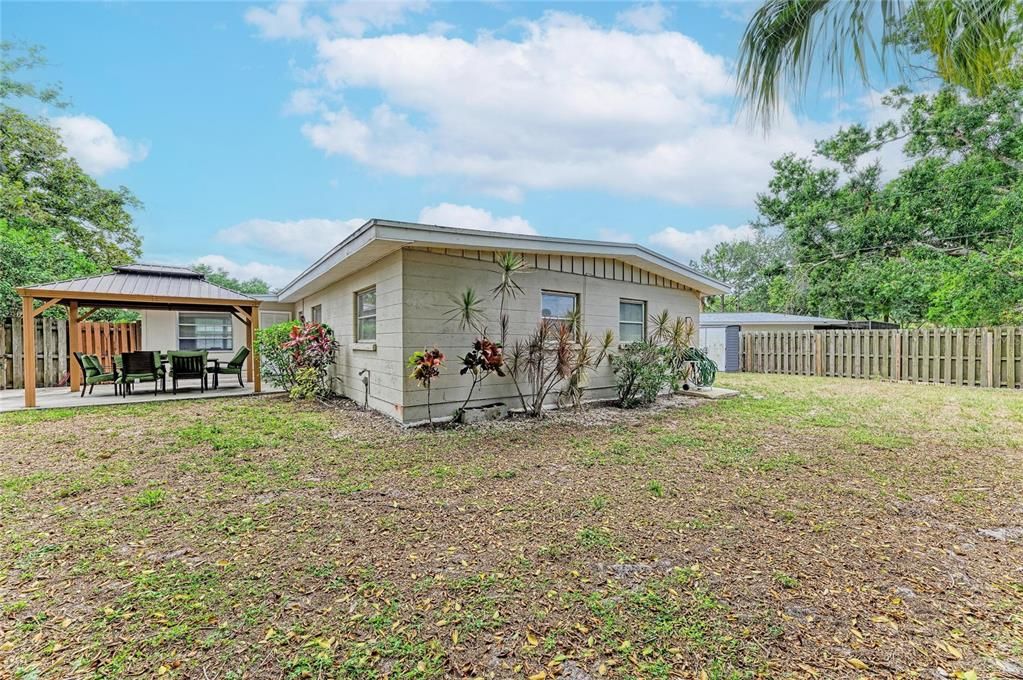 En Venta: $465,000 (4 camas, 3 baños, 1694 Pies cuadrados)