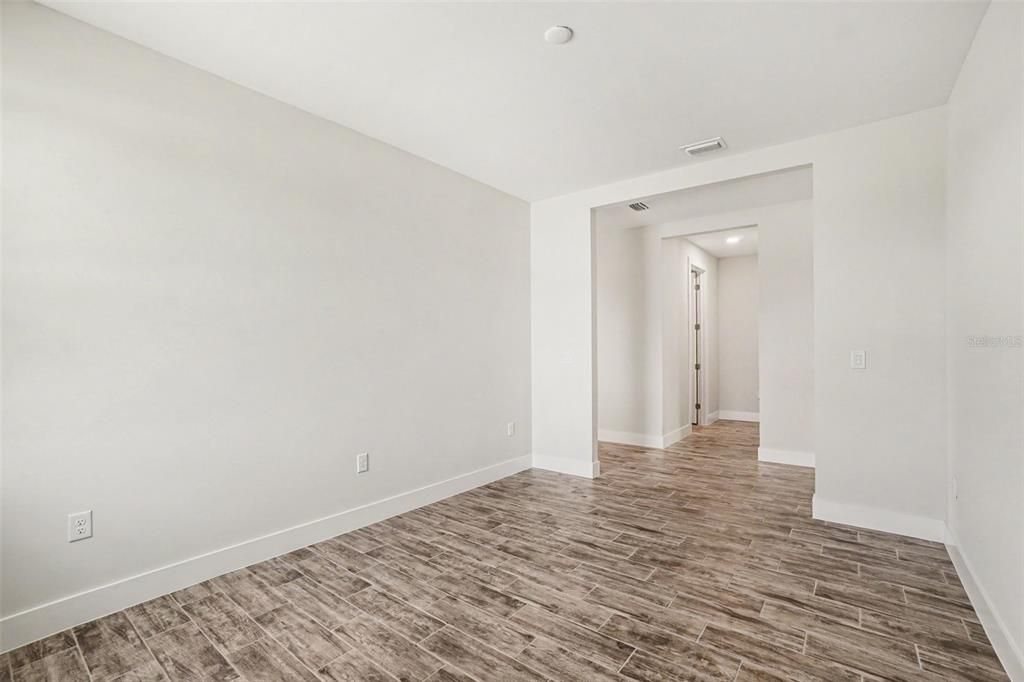 For Sale: $559,000 (2 beds, 2 baths, 1985 Square Feet)