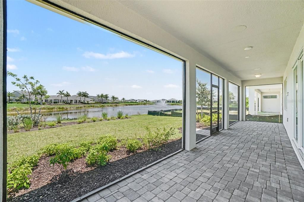 For Sale: $559,000 (2 beds, 2 baths, 1985 Square Feet)