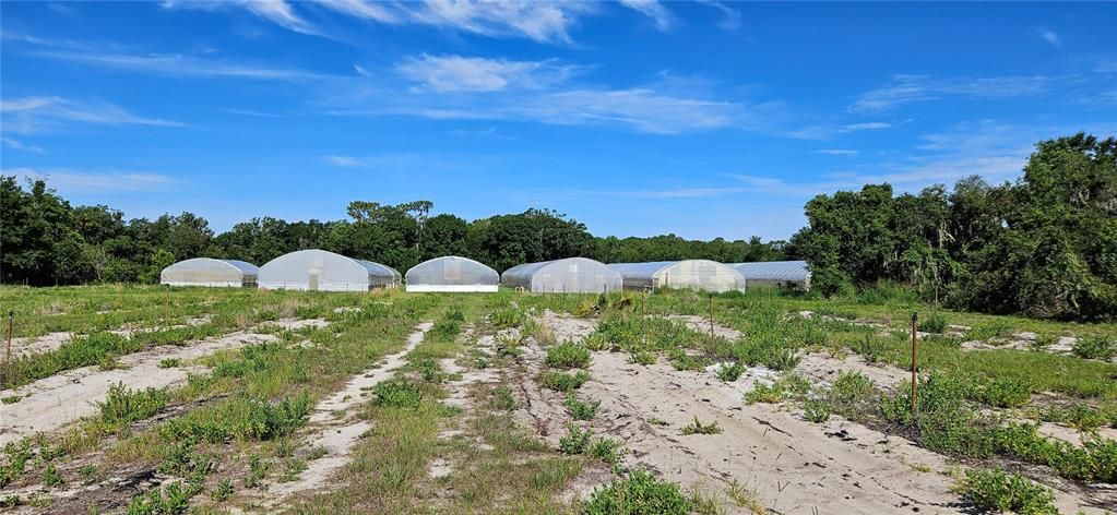 На продажу: $2,900,000 (18.00 acres)