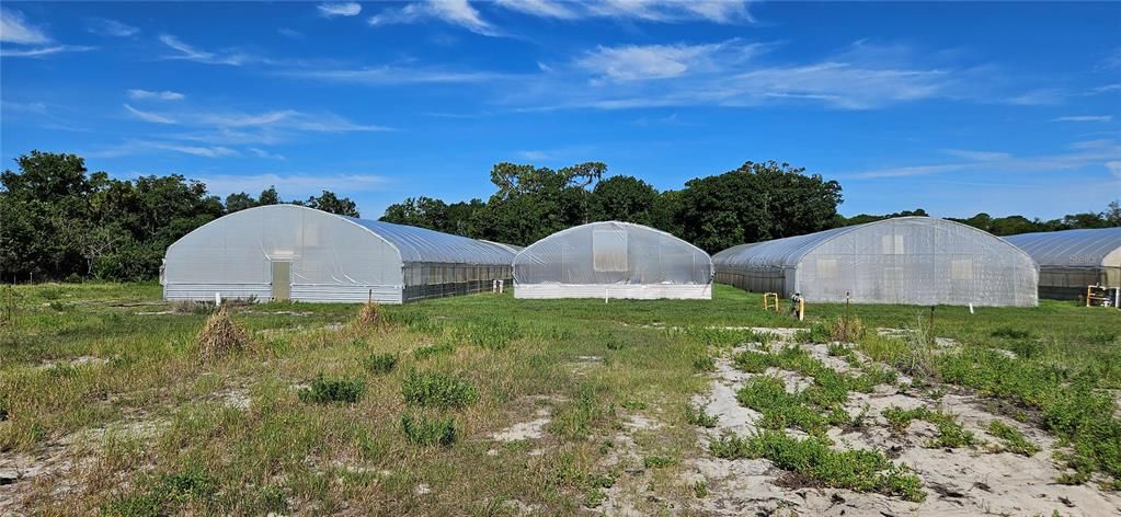 На продажу: $2,900,000 (18.00 acres)