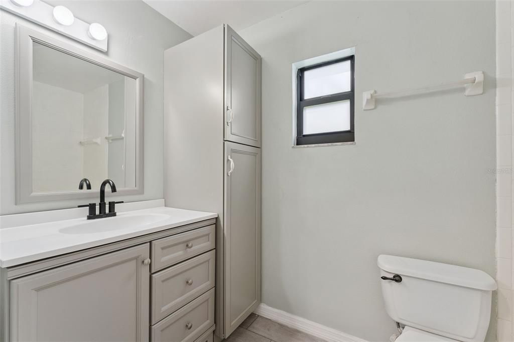 En Venta: $179,999 (2 camas, 2 baños, 1074 Pies cuadrados)