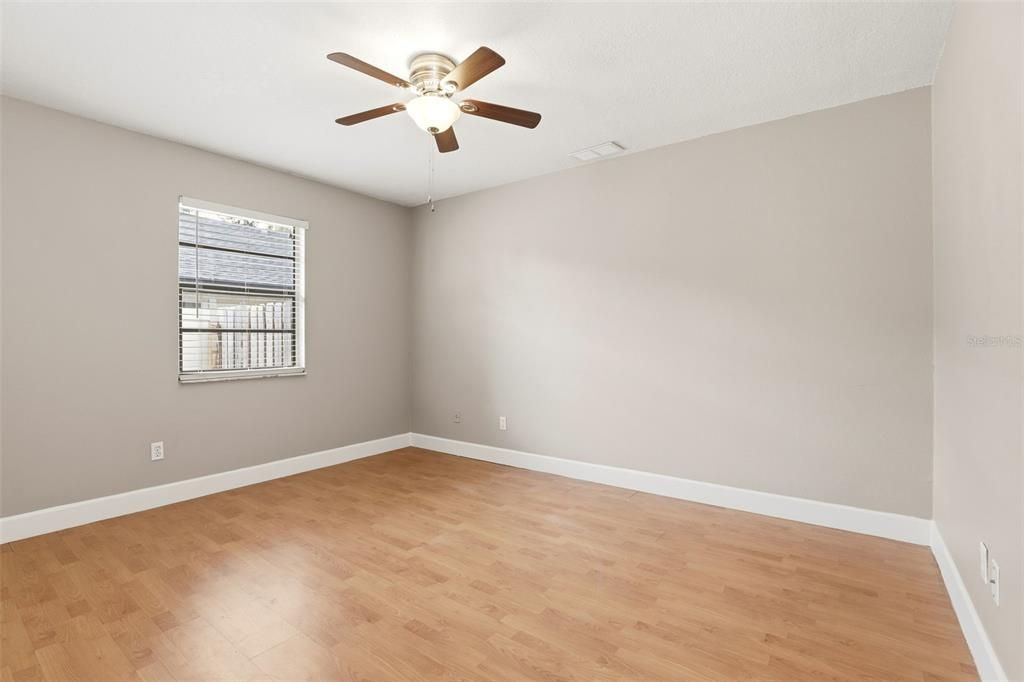For Sale: $549,900 (4 beds, 2 baths, 1756 Square Feet)
