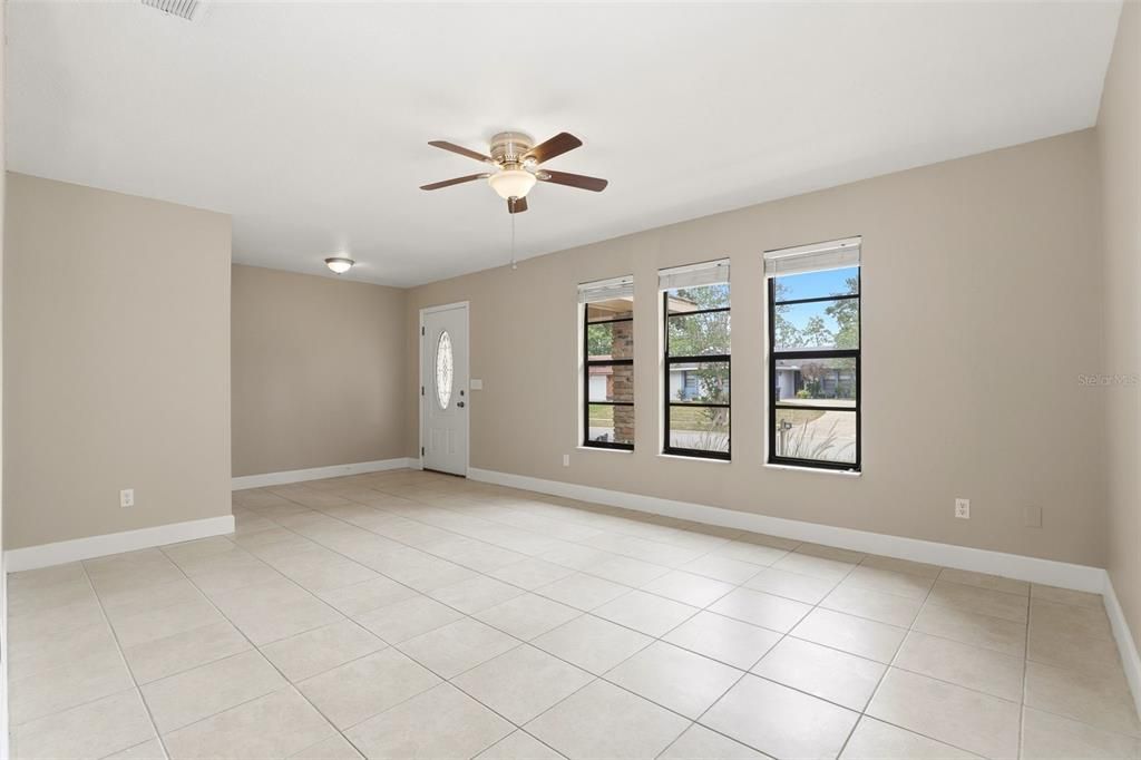 For Sale: $549,900 (4 beds, 2 baths, 1756 Square Feet)