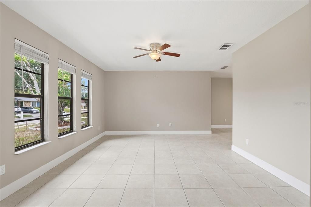 For Sale: $549,900 (4 beds, 2 baths, 1756 Square Feet)